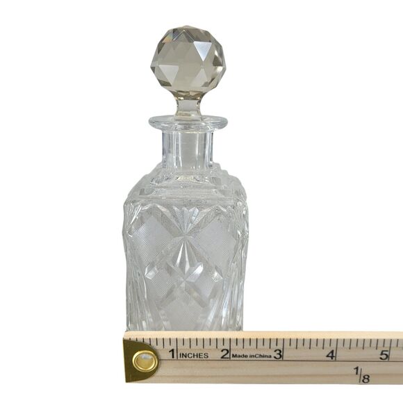 Vintage Leaded Crystal Decanters‎ With Golf Ball Stopper 6.5" x 2" Set Of 2 - Picture 8 of 11